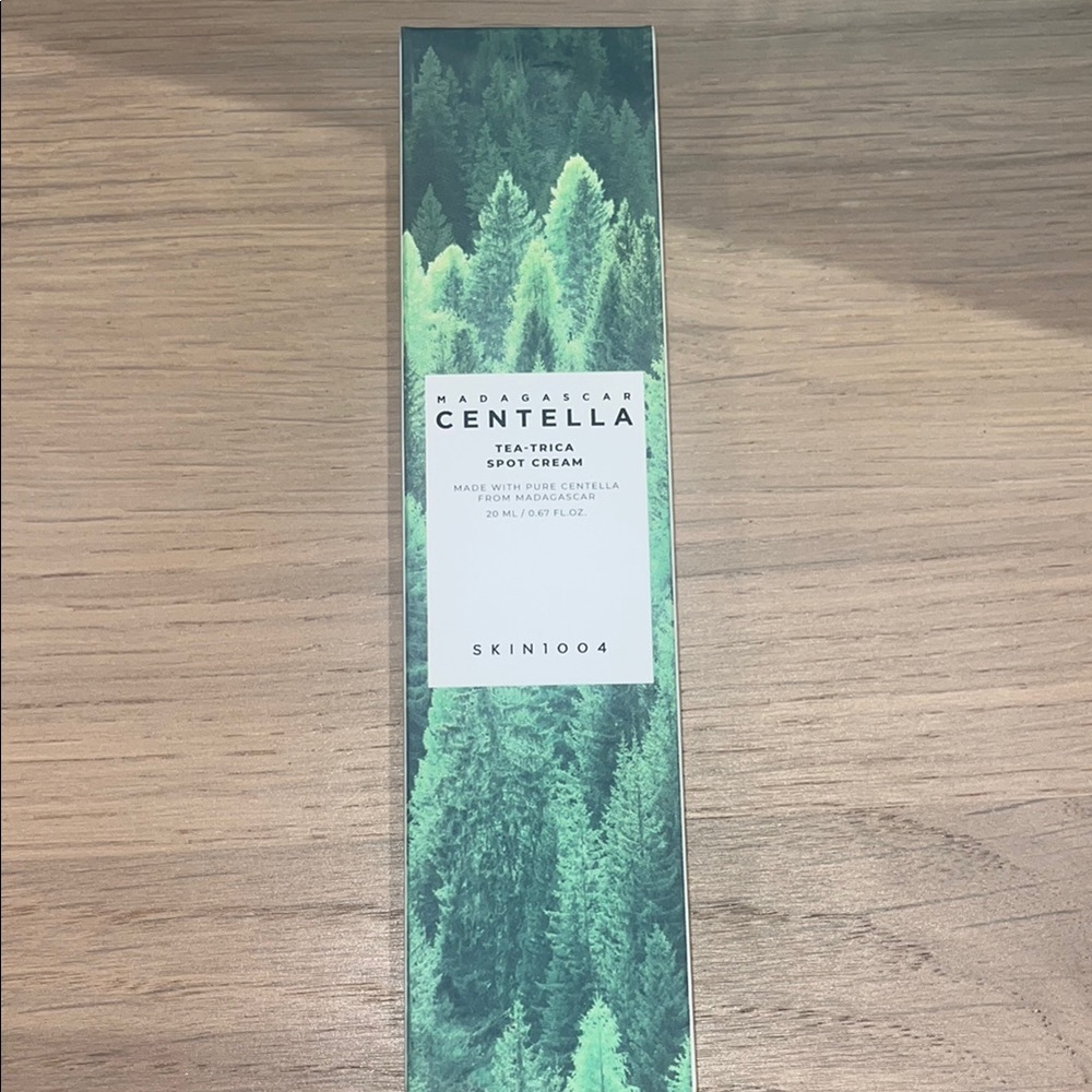 BNWT Madagascar Centella Tea-Trica Spot Cream